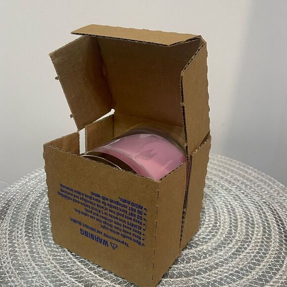 BBW Twisted Peppermint 3 Wick Candle NWT - Picture 4 of 4